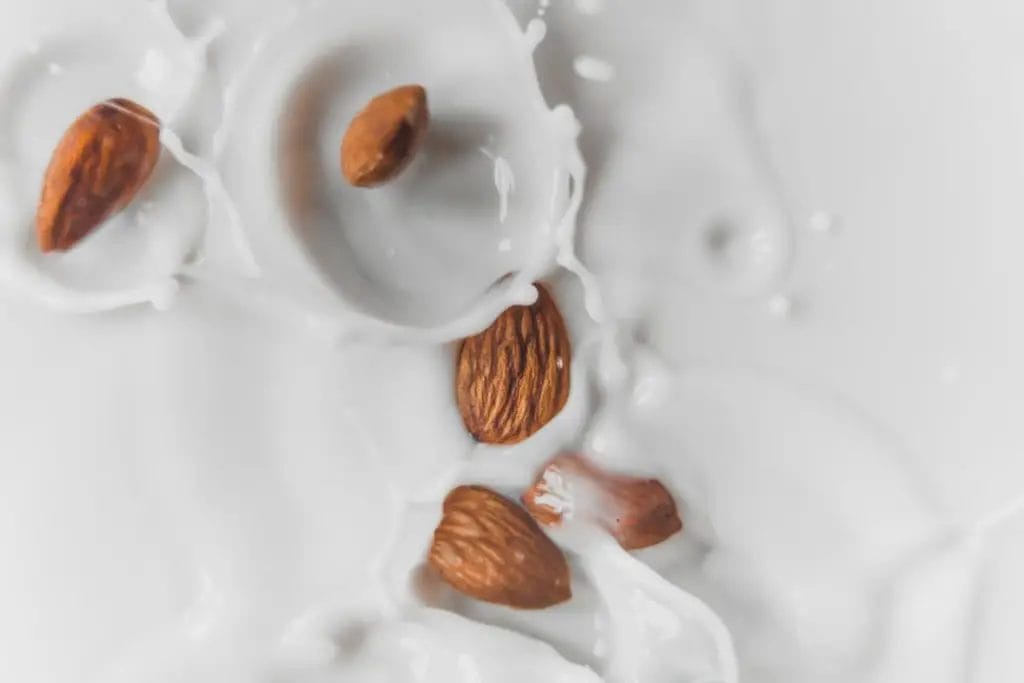 Almond milk helps with weight loss