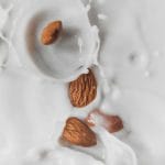 How to Prepare Fresh Almond Milk at Home?