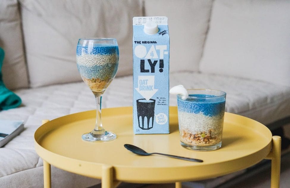 Is oat milk healthier than cow's milk